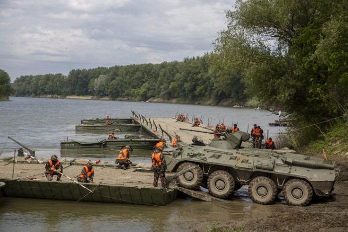 77b0bc2d2c2c620827eb78d842ac0f74