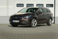 Astra kombi: Kényelmes, csendes családi Opel 55