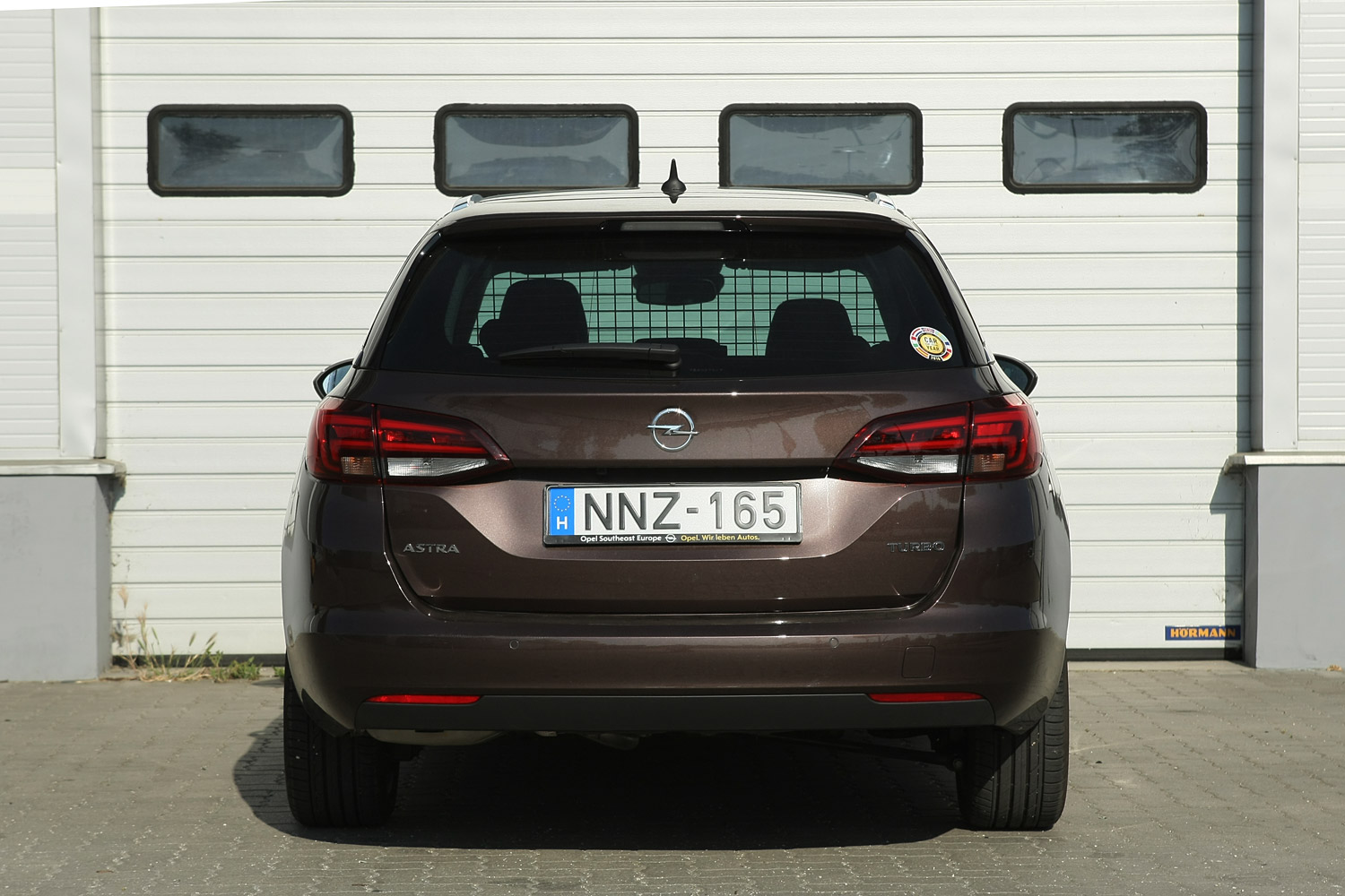 Astra kombi: Kényelmes, csendes családi Opel 7