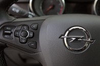 Astra kombi: Kényelmes, csendes családi Opel 81