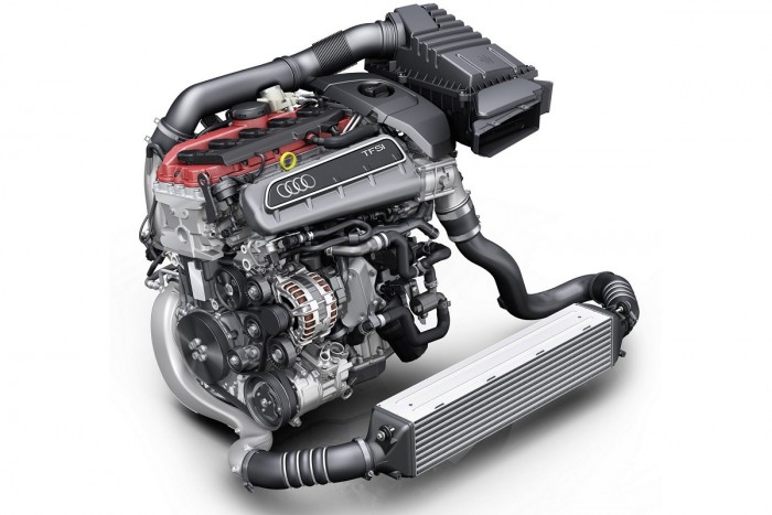 A Ferrari letúrta a Fordot a csúcsról 6 Az év motorja 2.0-2.5 liter között Kevés karizmatikusabb motor van az öthengeres Audi-turbónál, meg is nyerte a kategóriát. A Porsche 2.5 turbós boxerje újdonságként a második helyre került, a Ford 2.3 Turbo a harmadik.