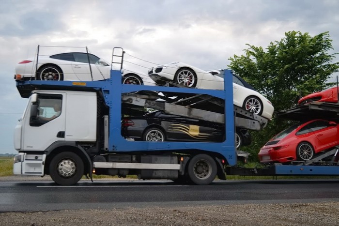 Meglepő szállítmány a 86-oson