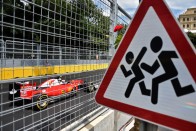 F1: Hamiltonnak nincs ellenfele Bakuban 62