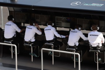 F1: Todtot nem érdekli a rádiózás miatti sírás