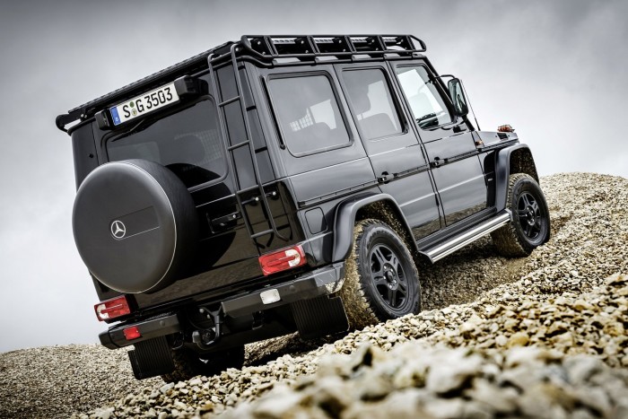 Luxusautó melósruhában 6 | Vezess Mercedes-Benz G-Klasse (BR 463) 2016