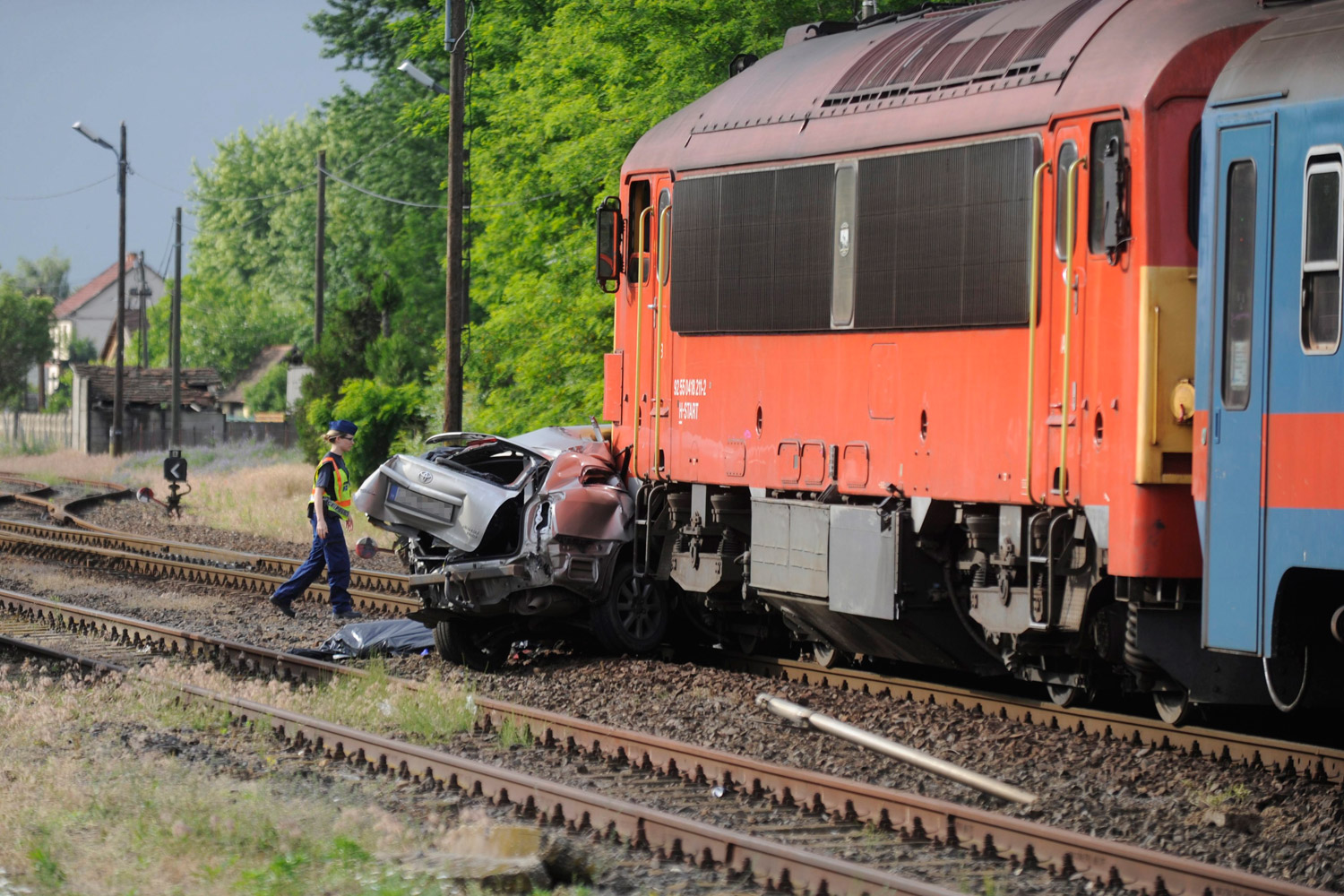 Megrázó fotókon a táborfalvi vasúti tragédia 7