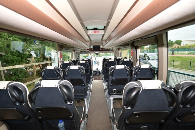 Bernd Storck elöl szeret ülni a válogatott buszában 2 | Vezess Bernd Storck elöl szeret ülni a válogatott buszában 2