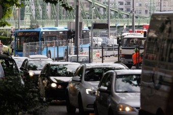 Napi húsz forint lehet a pesti dugódíj