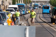 Egész nyárra lezárták a Szabadság hidat – fotók 11