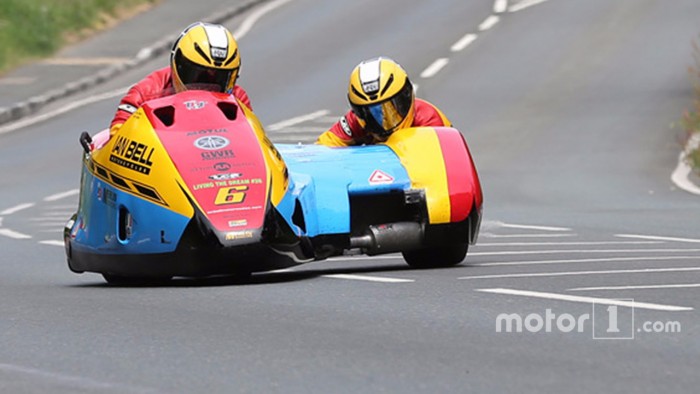 Két motoros vesztette életét a Man TT-n