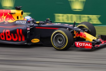 F1: A Red Bull Kanadában is győzelemre hajt