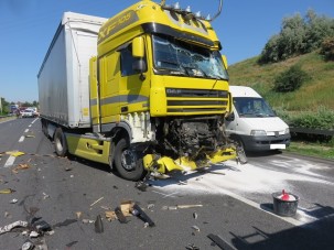 Meglepő szállítmány miatt zárták le az M1-est