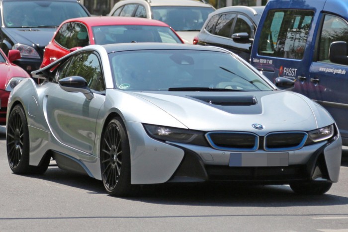 Nem lesz benzinmotor a BMW sportkocsijában