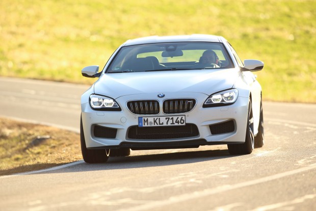 BMW vagy Audi jobb 600 lóerővel? 4 40 extra lóerő jár az M6-nak a Versenycsomagban