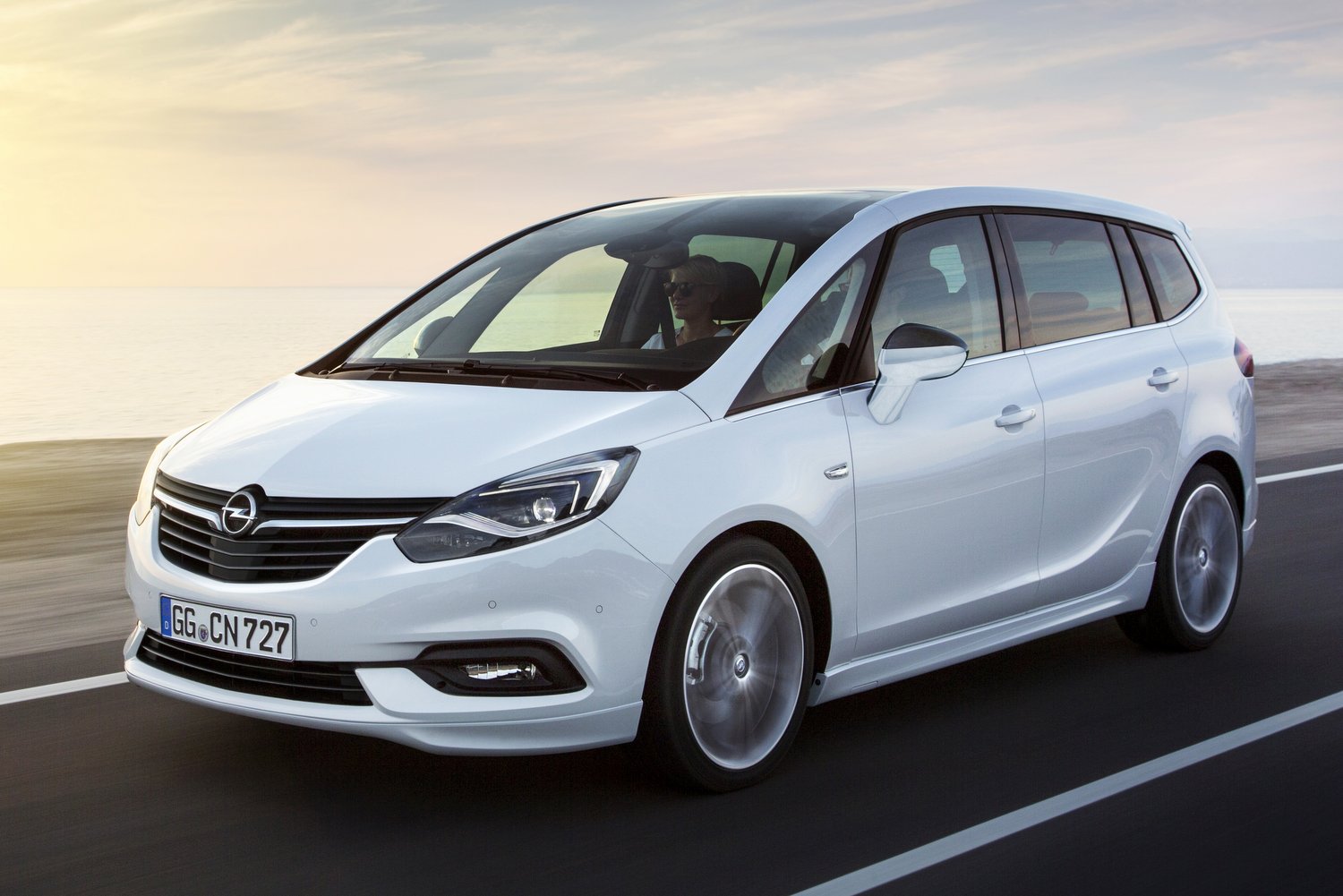 Rá sem ismersz, úgy megváltozott az Opel Zafira 7