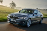 Megújult a BMW sportkombikupélimuzinja 30