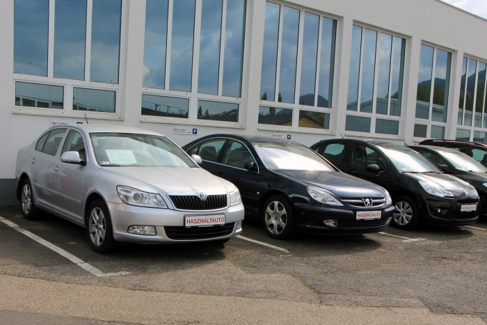 Használt autó: hová vigyük szervizbe? 7 | Vezess Amíg új az autó, az értékvesztése, amikor öregebb, a javítása emészt fel sok pénzt