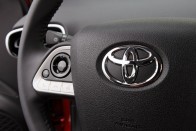 Toyota Prius: ez tényleg 4 litert fogyaszt 88