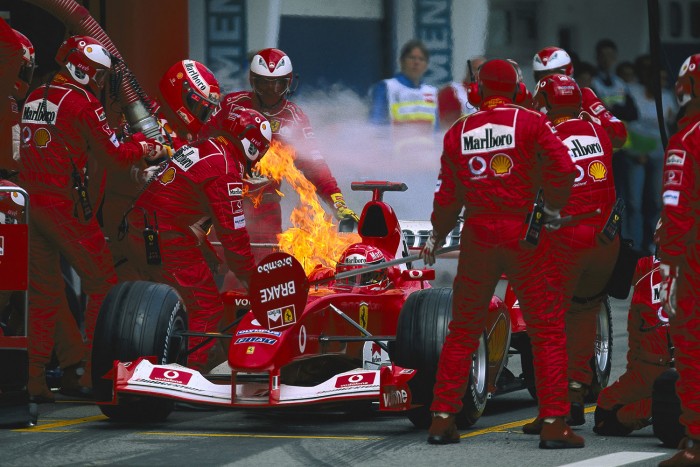 F1: Schumacher a tűzzel játszott, de győzött