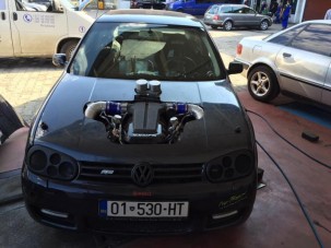 Volkswagen Golf túlvilági 1249 lóerővel és V10-es motorral