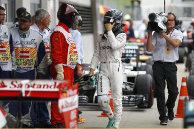 Hamilton: A szurkolók baja, hogy hőzöngenek