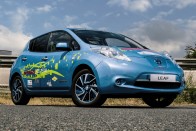 Versenyautót faragtak a Nissan Leafből 14