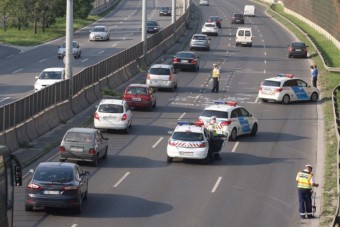 Teljes útlezárás az M3-ason, leterelik a forgalmat