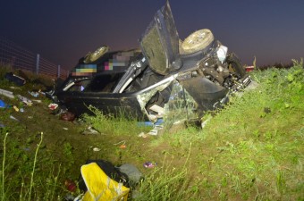 Megrázó képek a kilenc sérültes hajnali balesetről