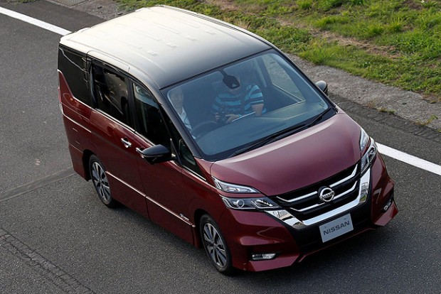 Önjáró autót dob piacra Japánban a Nissan