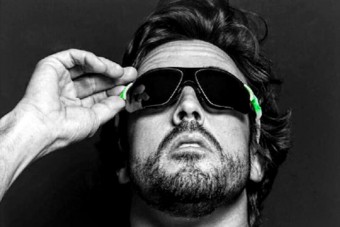 Alonso félmeztelenül fotóztatta magát