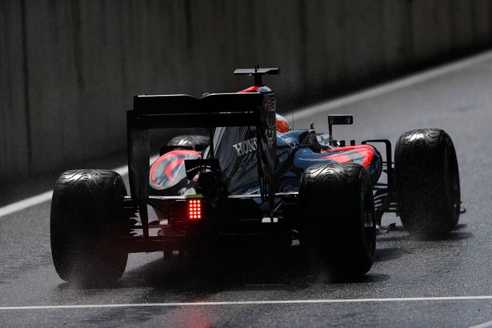 F1: Felhőszakadás után is Rosberg a legjobb 2 | Vezess auszt_edz_16