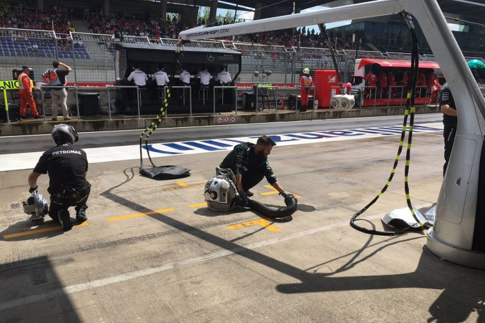 F1: Hamilton nyerte az őrült időmérőt 5 | Vezess auszt_kval_13