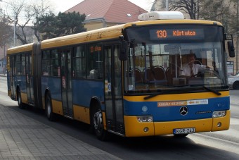 Mozgássérültre támadt a buszsofőr