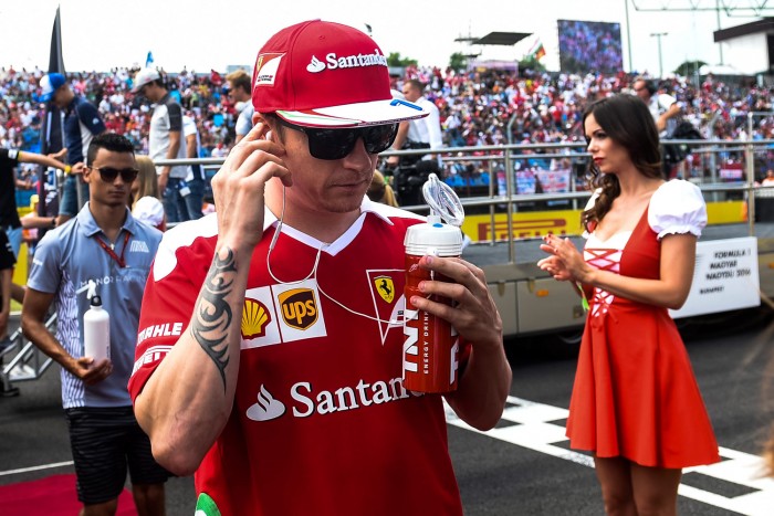 F1: Kimi olyat mondott, hogy leesel a székről