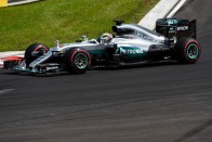 F1: Rekorddal nyerte Hamilton a Magyar Nagydíjat 69