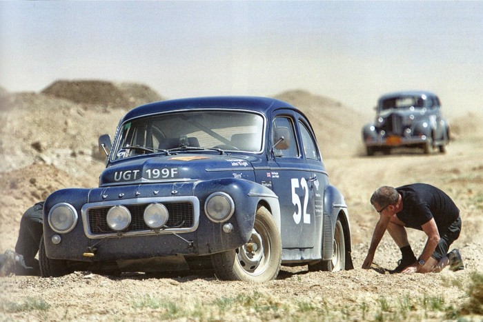 Százéves autók versenye