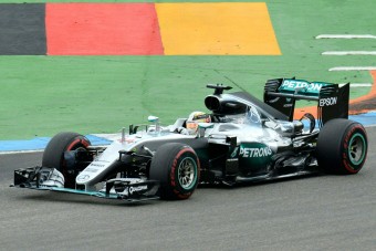 F1: Rosberg elszúrta, Hamilton megnyerte