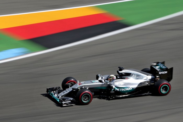 F1: Rosberg behúzta a pole-t otthon 4 | Vezess hock_f1_kval_02