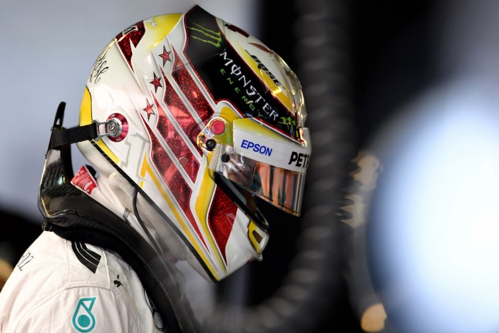 F1: Hamilton a falnak ment a Hungaroringen