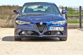 Új etalon a vezetési élményben?