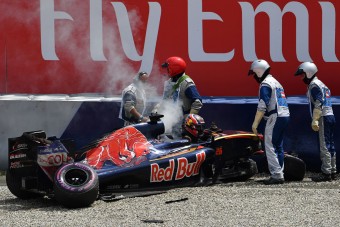 F1: Nem nyúlnak a gyilkos kerékvetőkhöz