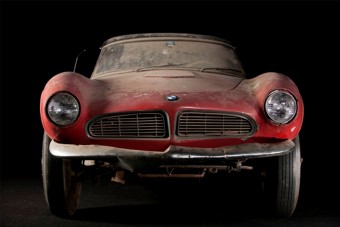 Felújították Elvis Presley BMW-jét