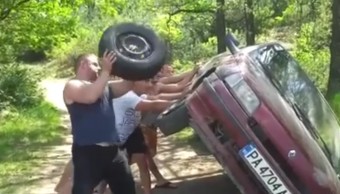 Kerékcsere szerszámok nélkül