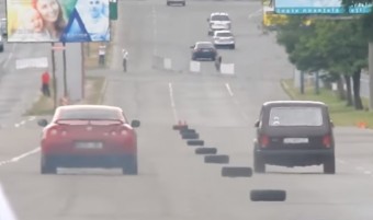 Nissan GT-R-t gyorsult le ez a Lada Niva