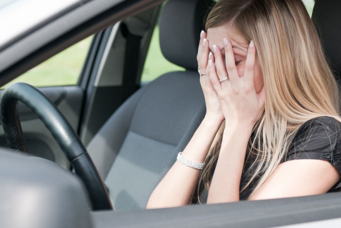 Gyerekeket gázolt, majd lelépett egy anyuka