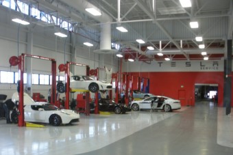 Várakozás nélküli autószerviz, F1-es mintára