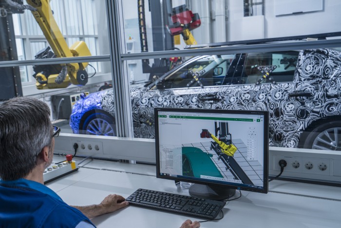 P90228106_highRes_fully-automated-opti