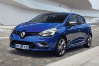 Megújult a Renault sportos kisautócsaládja 13