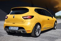 Megújult a Renault sportos kisautócsaládja 16