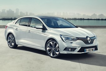 Szedánnal bővül az új Mégane család